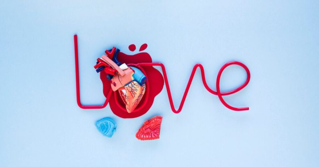 Love Shayari 2 line Hindi