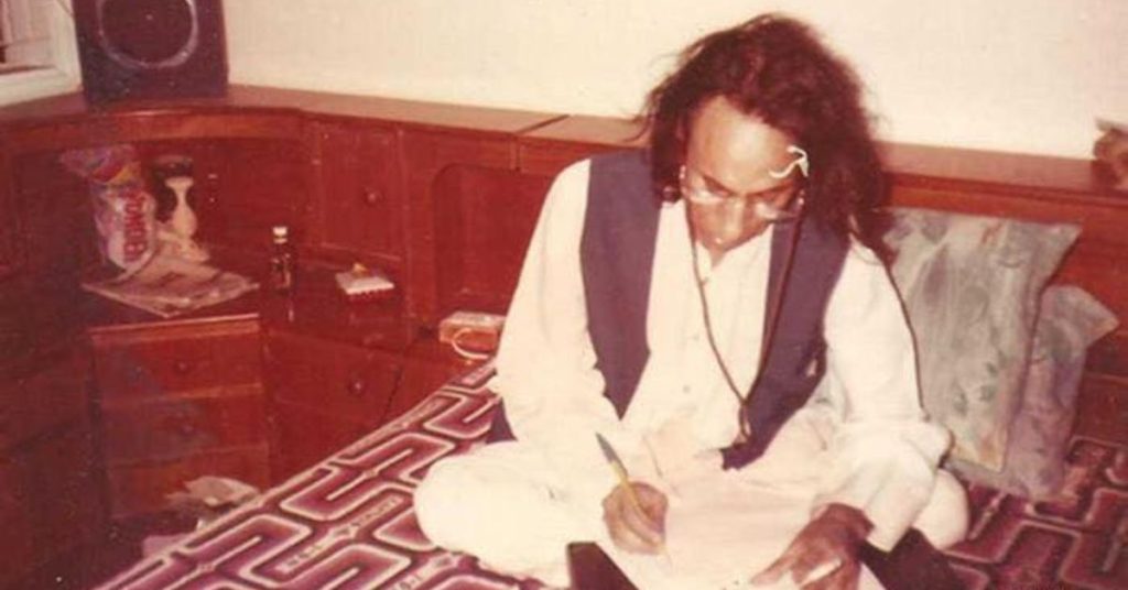 Two Line Jaun Elia Shayari​