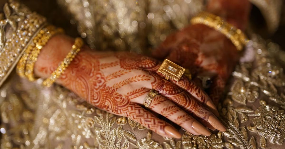Mehndi Shayari 2 Lines