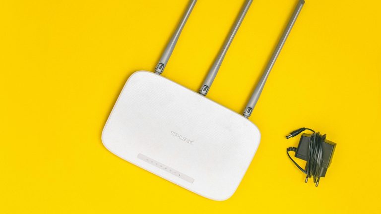 How to Judge a Budget Router for Live Football Streaming